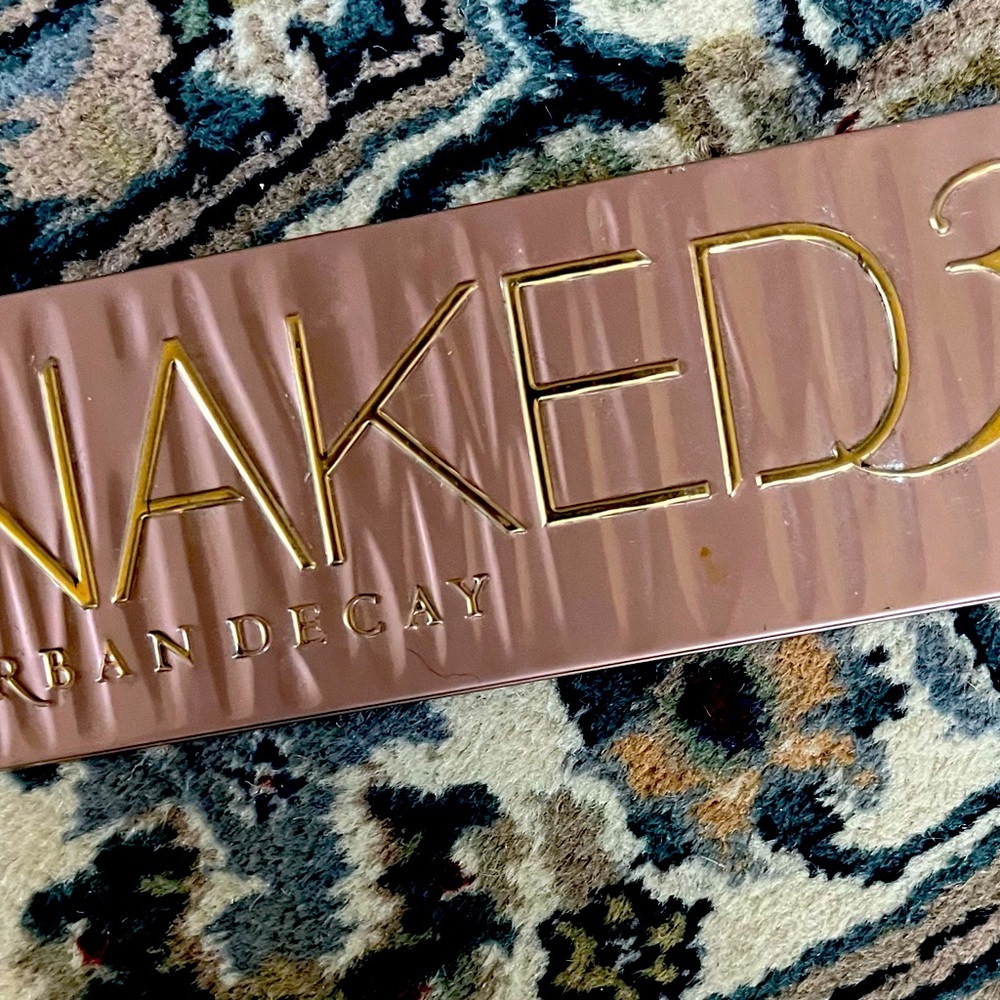Two Urban Decay Eyeshadow Palettes Naked 3 + Naked Heat